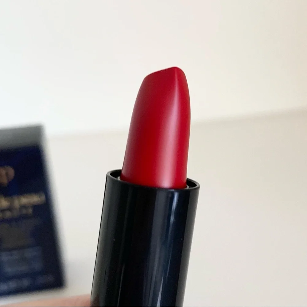 Cle de peau cashmere lipstick in red legend rouge a levres